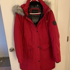 Heavy winter coat with hood
